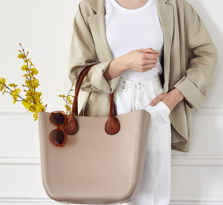 "Carrie" Versa Tote w/ Interchangeable Straps